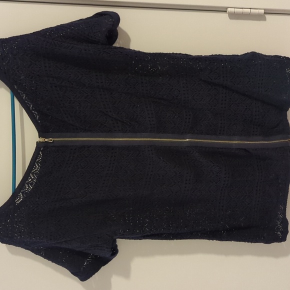 Navy knit lace Tshirt, medium - Picture 4 of 4